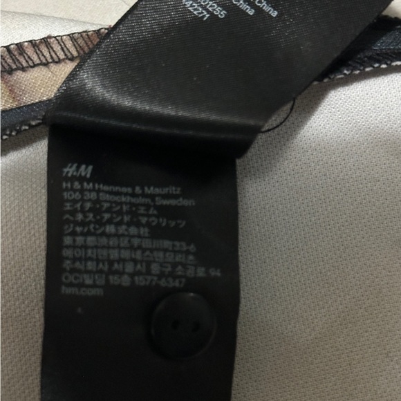 300 H&M | EUC Women’s Teal Black Floral High-Waist Midi Pencil Skirt (Size 2) - Picture 8 of 15